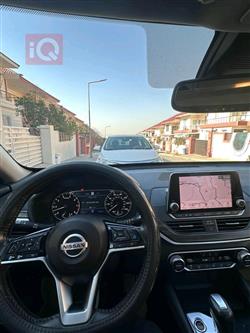 نيسان ألتيما